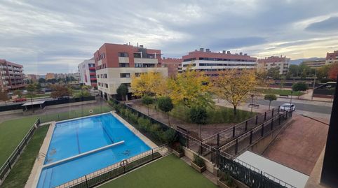 PISO EN VENTA EN LA CAVA CON PISCINA Y GARAJE
