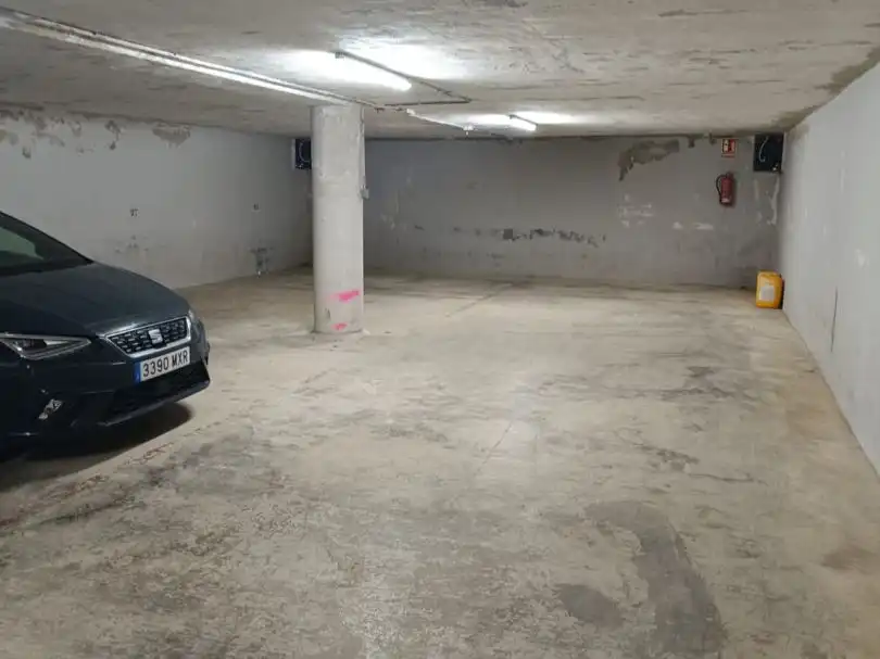 Parking de Garaje de alquiler en Benetússer con Alarma