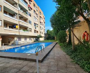 Swimming pool of Flat for sale in  Zaragoza Capital