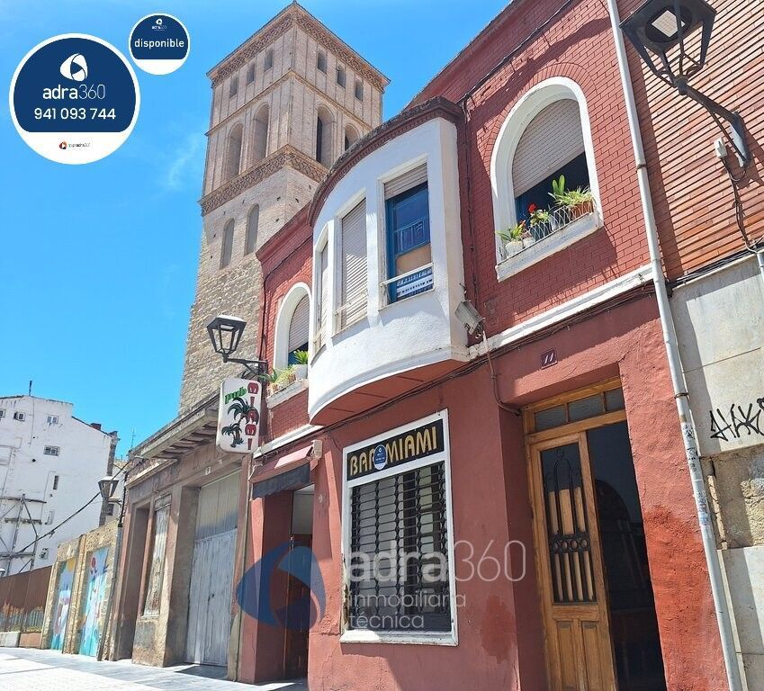 Building for sale in  Logroño