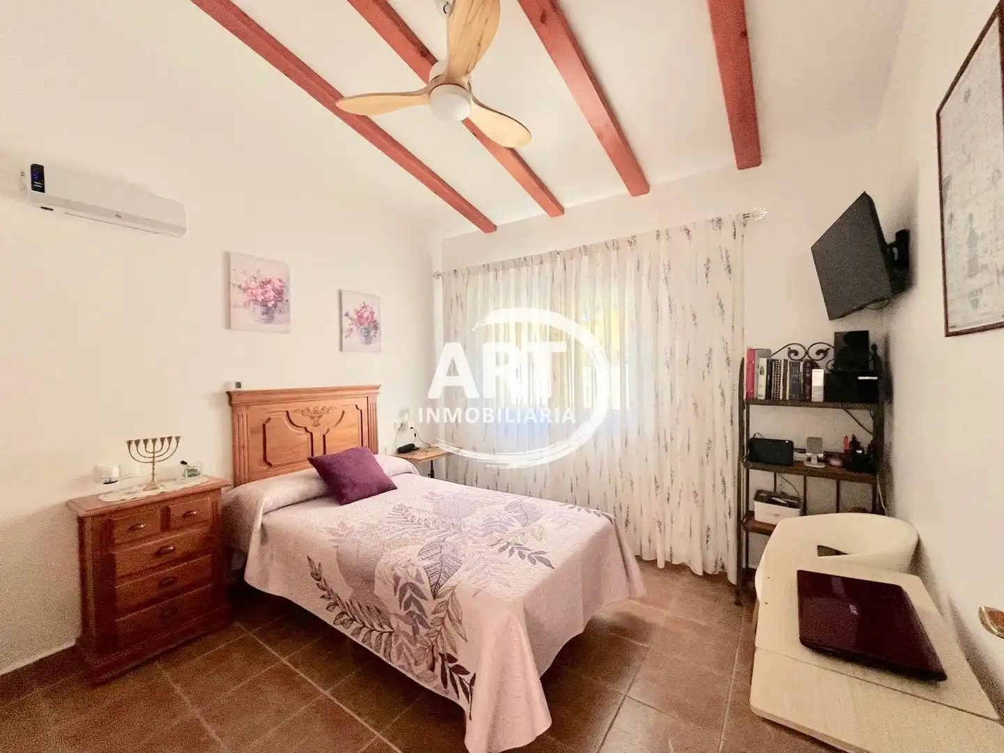 Jardín de Casa adosada en venta en La Pobla de Vallbona con Aire acondicionado, Calefacción y Jardín privado