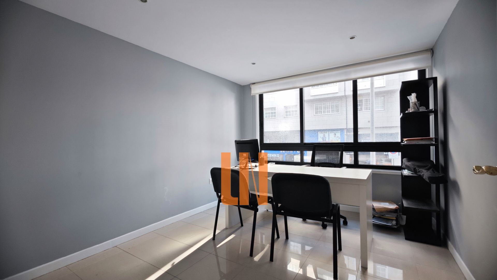 Office for sale in A Coruña Capital   with Internet