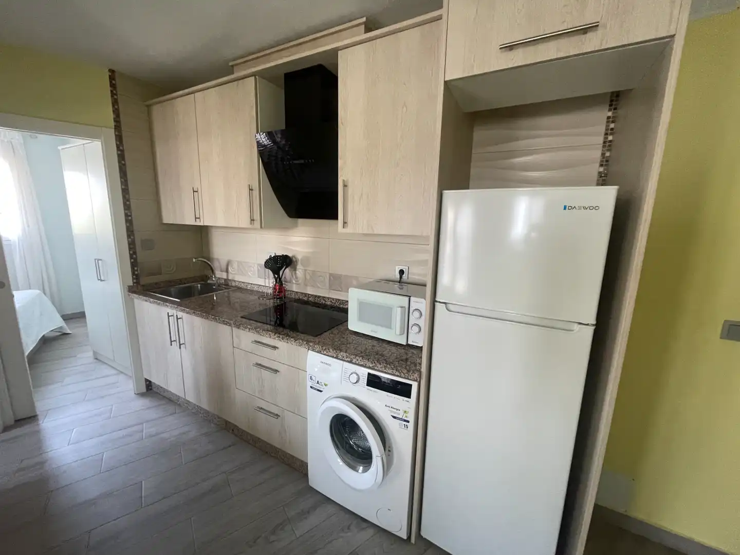 Küche von Wohnung zur Miete in Trujillo mit Klimaanlage, Heizung und Abstellraum