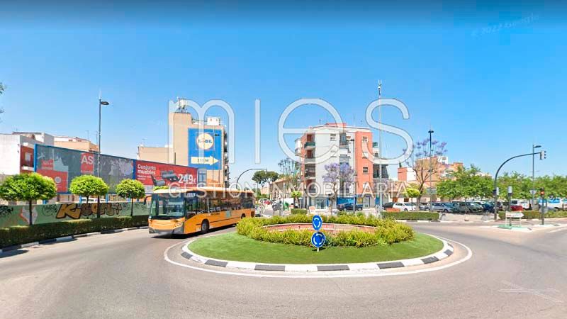 Exterior view of Premises for sale in Torrent