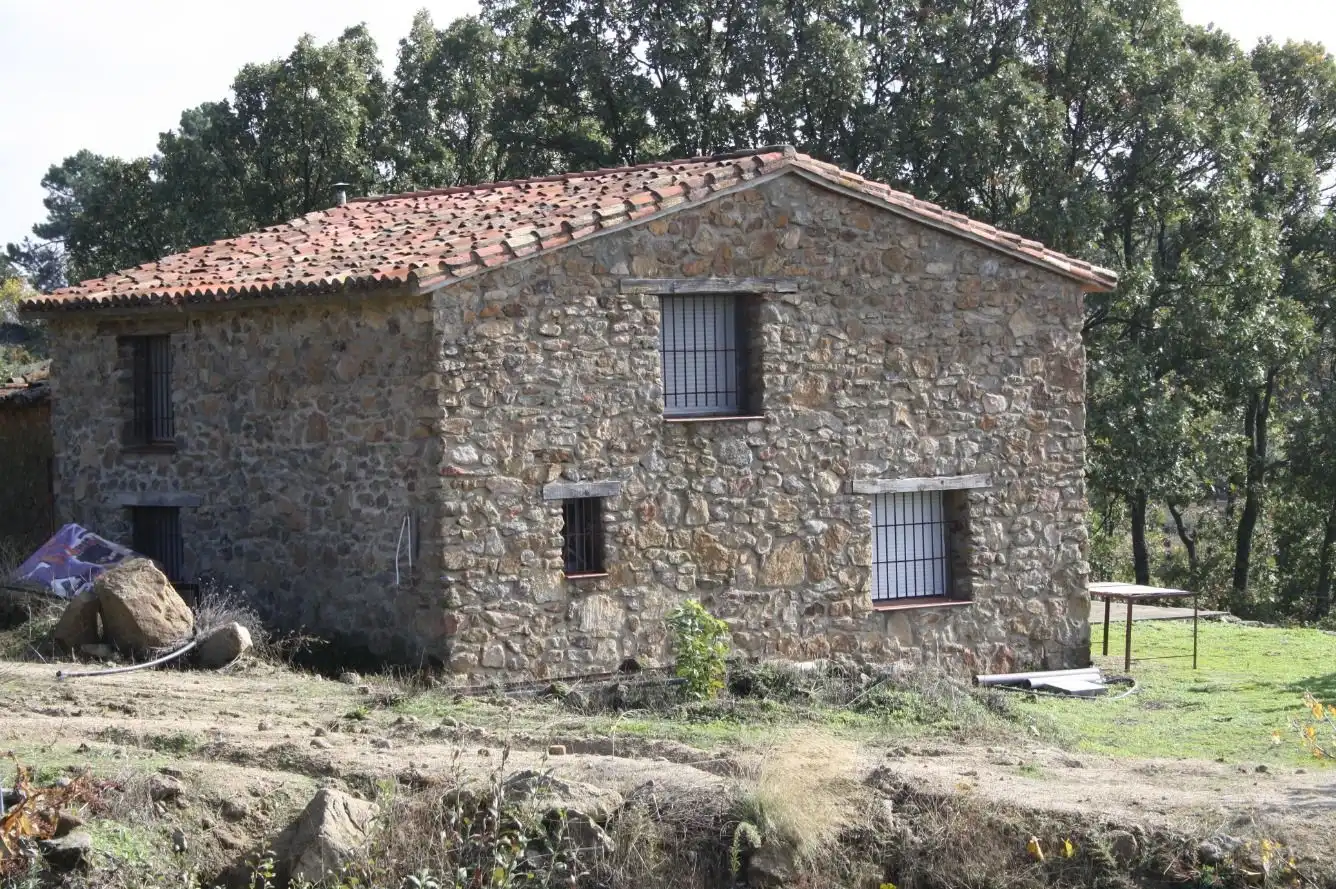 Vista exterior de Finca rústica en venta en Torremenga con Jardín privado, Terraza y Amueblado