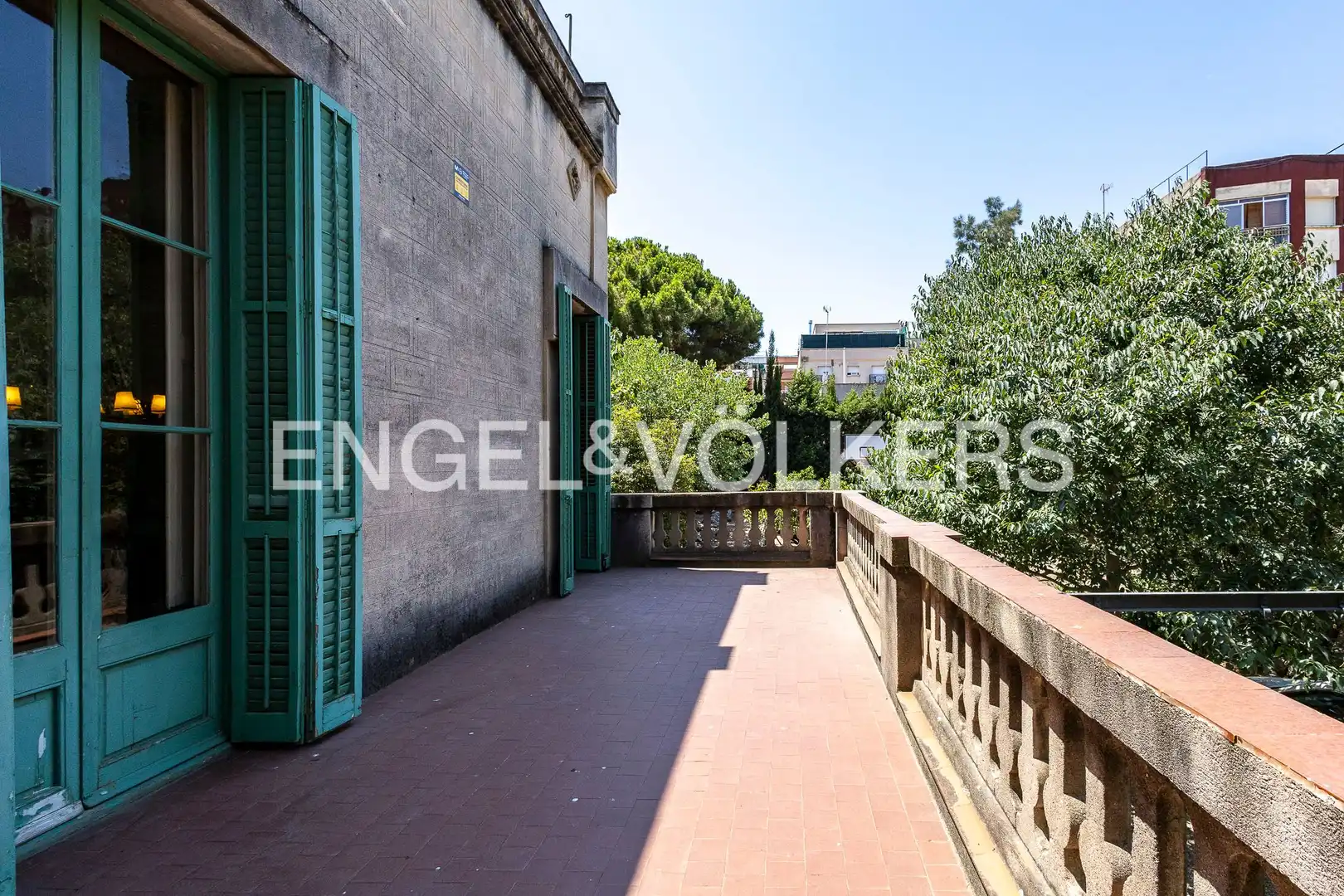 Terraza de Casa o chalet en venta en Sant Boi de Llobregat con Aire acondicionado, Calefacción y Jardín privado