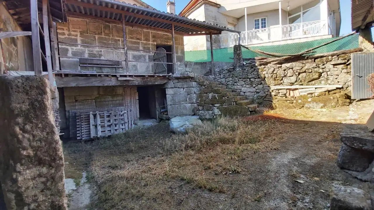 Casa o xalet en venda en San Cristovo de Cea amb Calefacció, Jardí privat i Terrassa