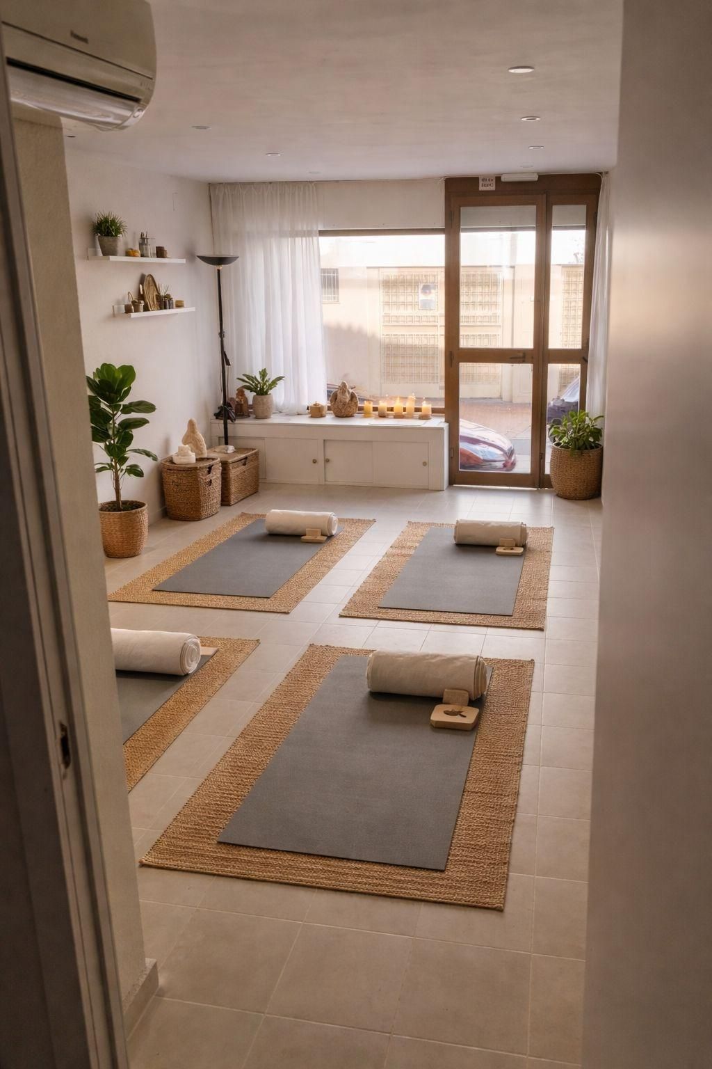 Dormitori de Local de lloguer en  Granada Capital