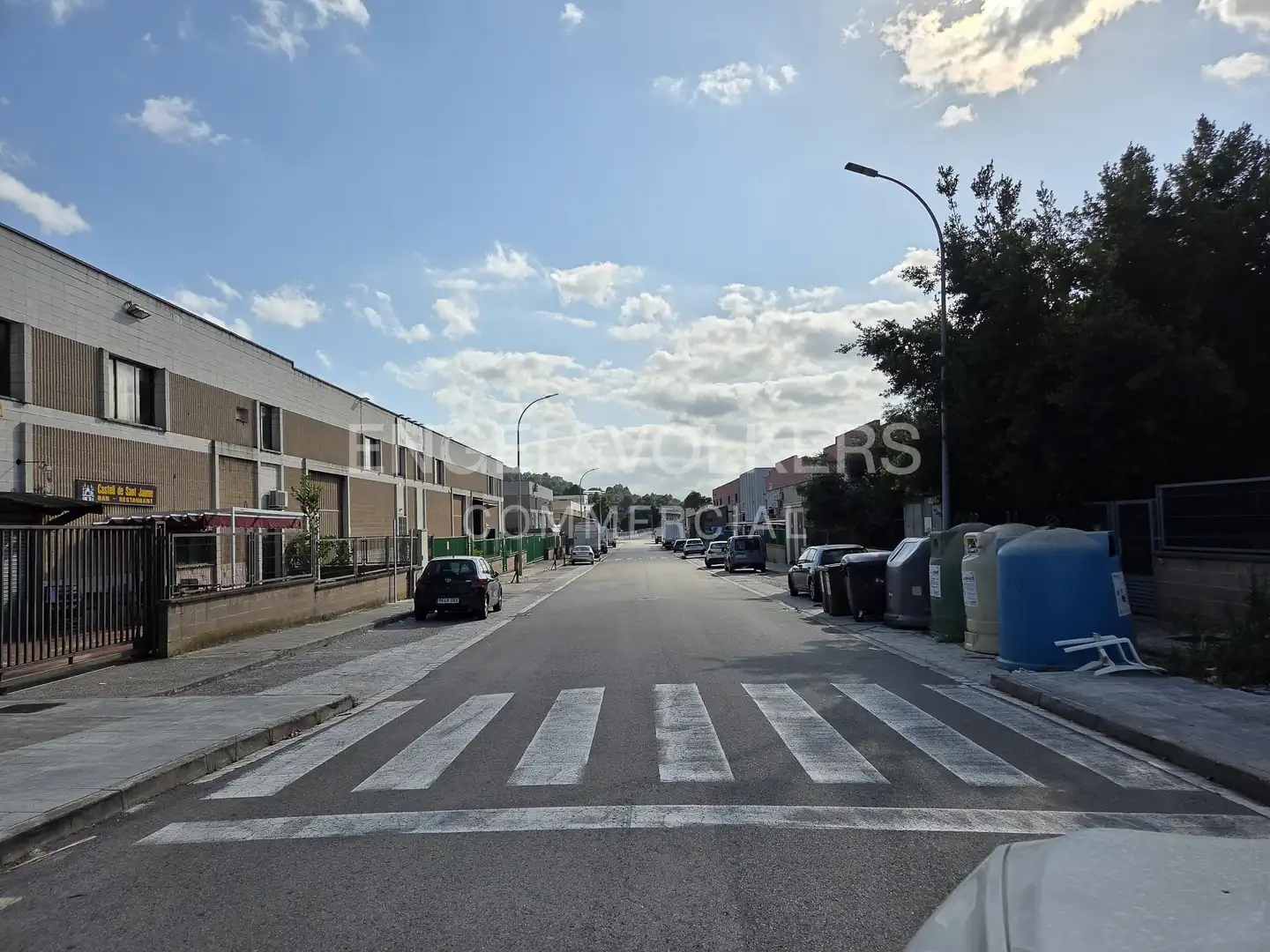 Außenansicht von Fabrik Grundstücke zum Verkauf in Castellví de Rosanes