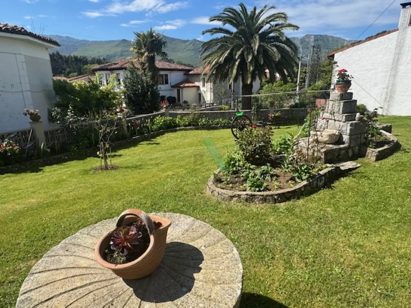Jardí de Casa o xalet en venda en Llanes amb Jardí privat