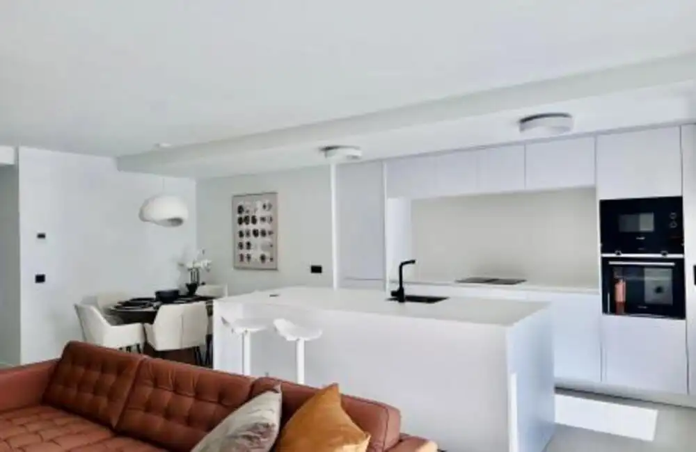 Cocina de Apartamento de alquiler en Marbella con Aire acondicionado, Terraza y Piscina