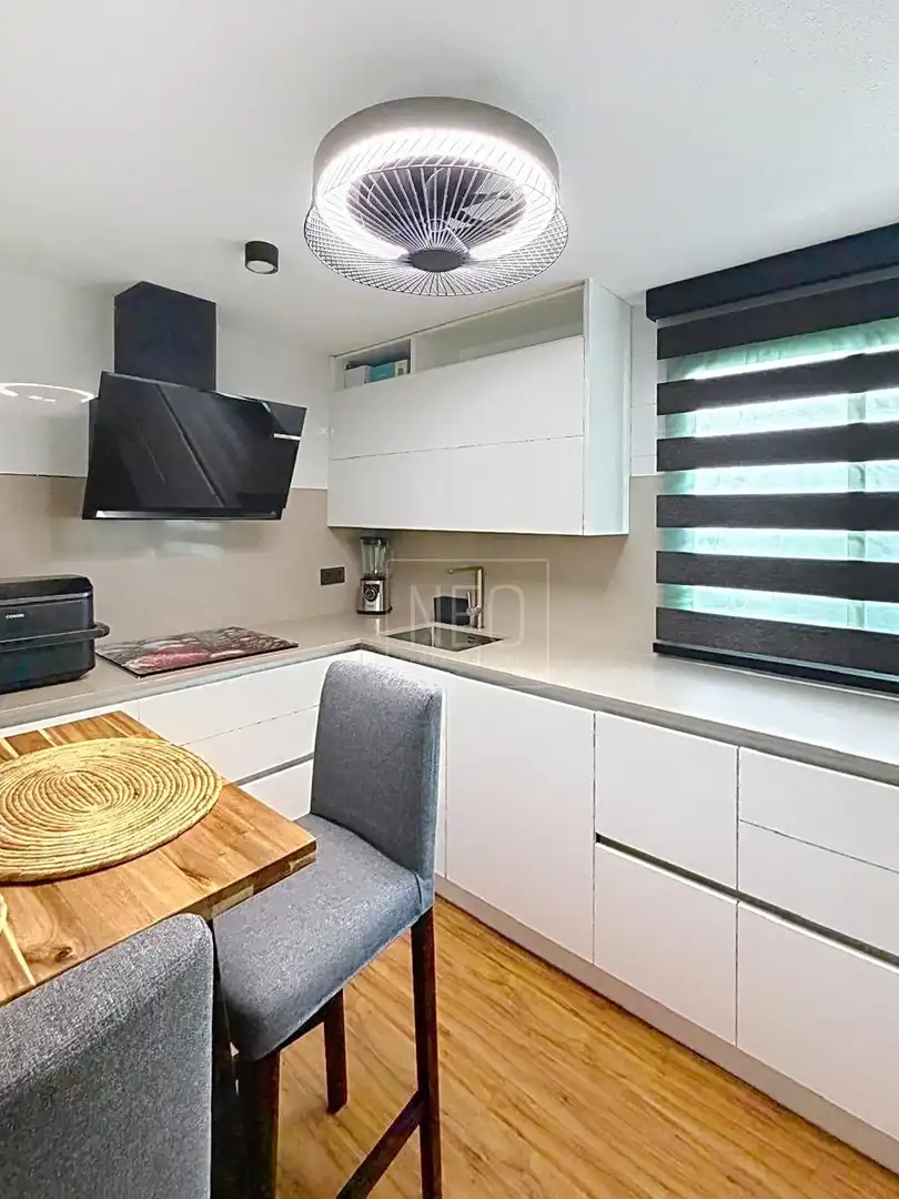 Kitchen of Flat for sale in Pinto  with Air Conditioner, Heating and Terrace