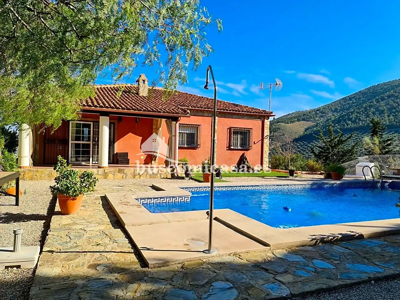 Vista exterior de Casa o xalet en venda en  Jaén Capital amb Aire condicionat, Jardí privat i Terrassa