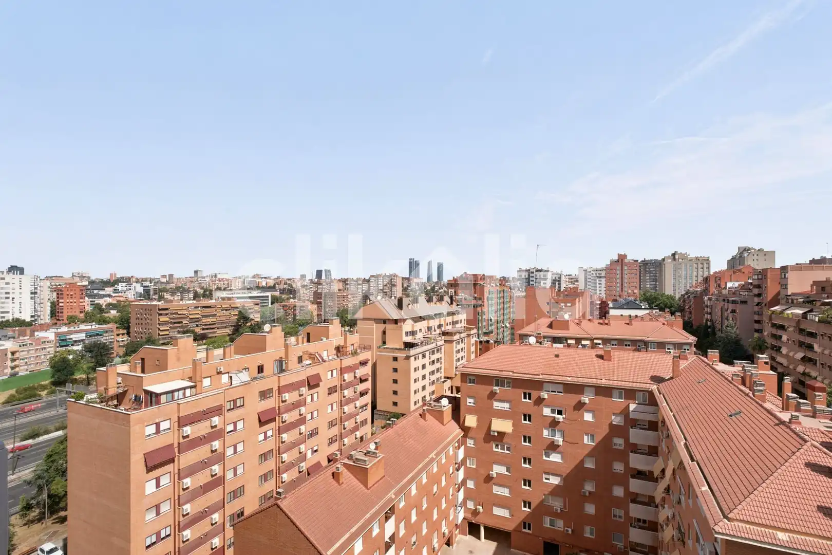 Habitación de Piso en venta en Madrid con Aire acondicionado, Calefacción y Jardín privado