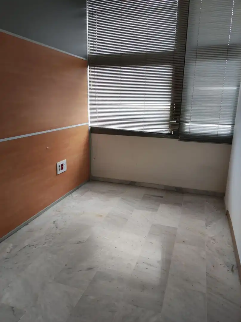 Oficina de alquiler en Mairena del Aljarafe