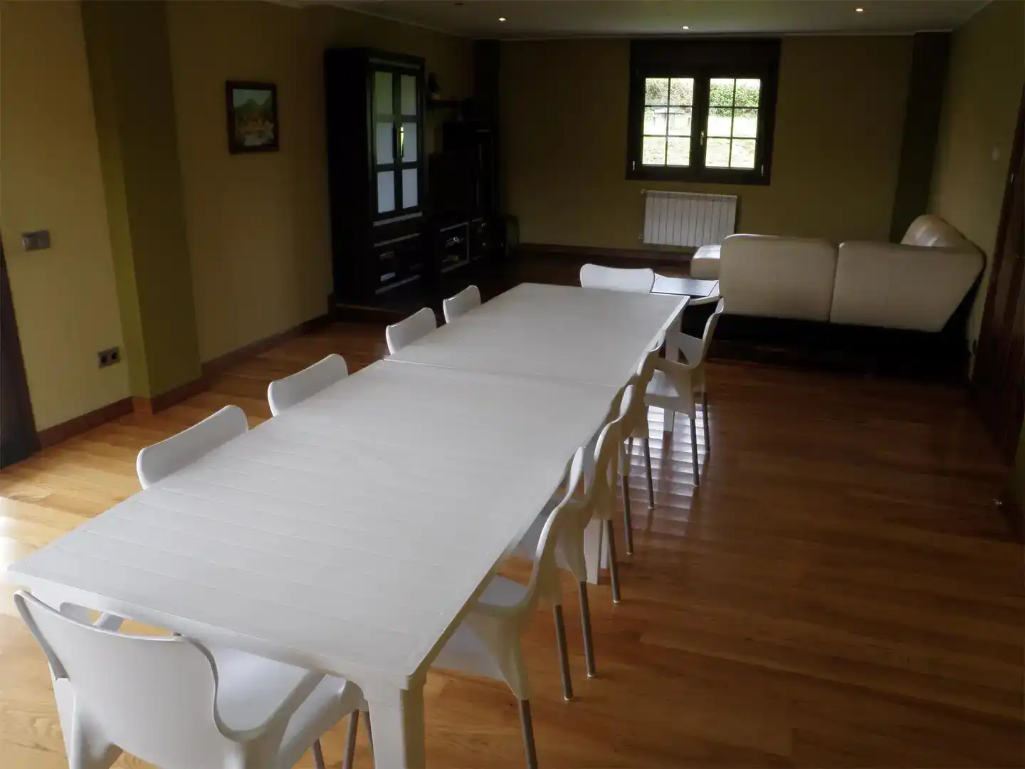 Menjador de Pis en venda en Villaviciosa amb Jardí privat, Parquet i Traster