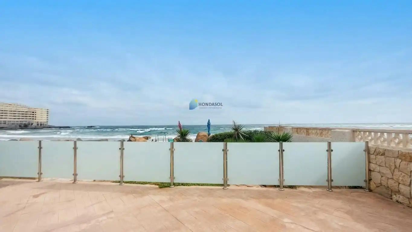 Vista exterior de Casa o chalet en venta en La Manga del Mar Menor con Aire acondicionado, Jardín privado y Terraza