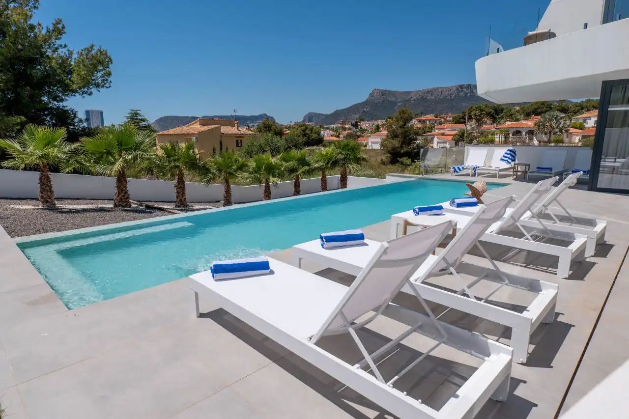Chalet con terraza en venta en Marisol Park - Ortembach - Los Almendros, imagen 27
