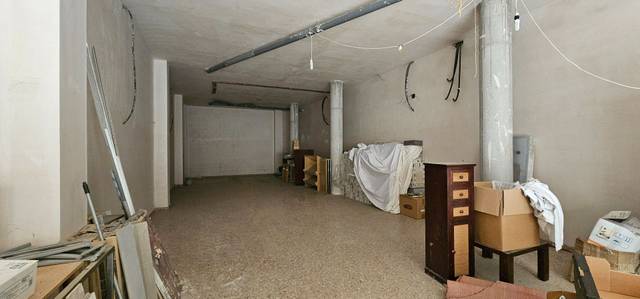 Local comercial en Venta en TOMAS Y VALIENTE en Cieza