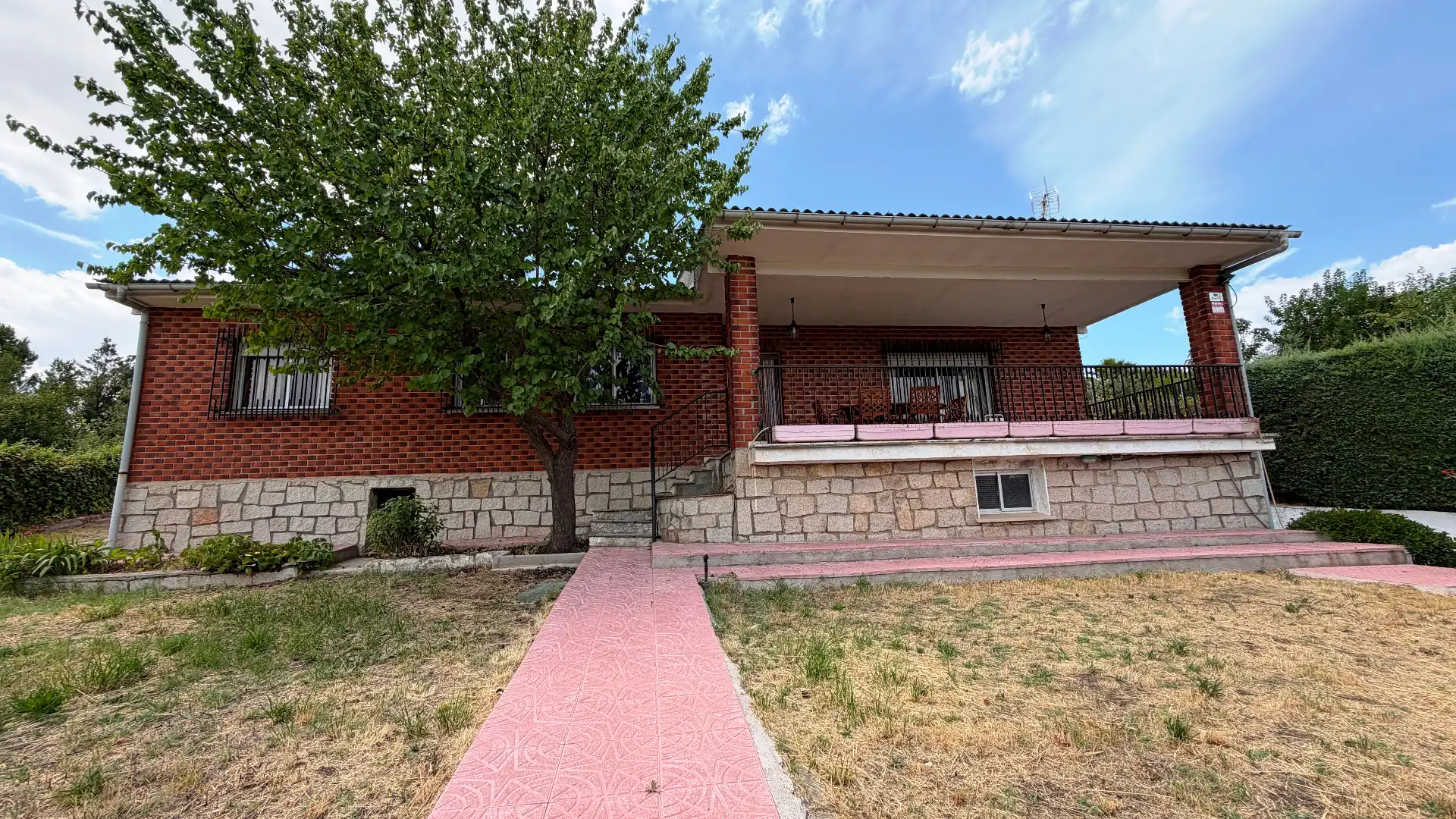 Exterior view of Houses for sale in Santa Cruz del Retamar  with Private garden, Terrace and Swimming Pool