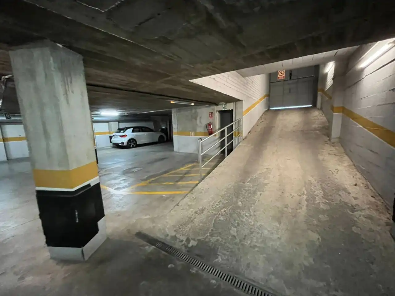 Einzelparkplatz mit Aufzug zum Verkauf in Calle Riu Güell, imagen 6