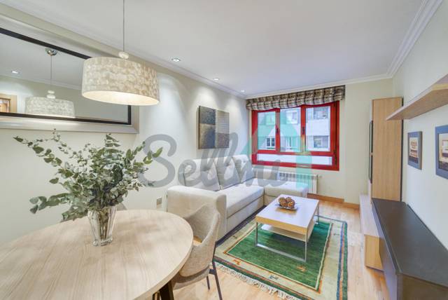 Piso en Alquiler en Navia en La Florida