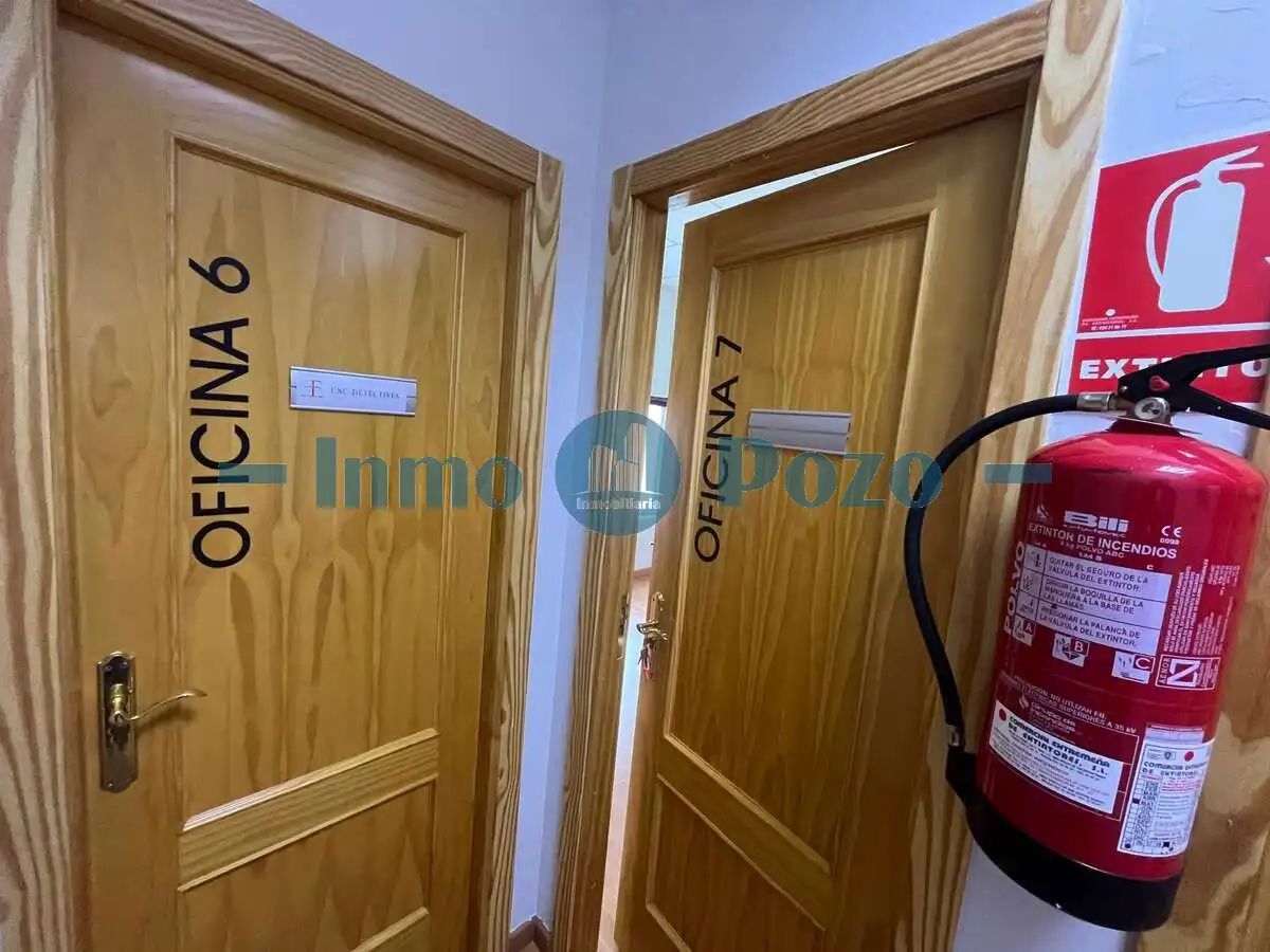 Ufficio in affitto a Almendralejo, imagen 6