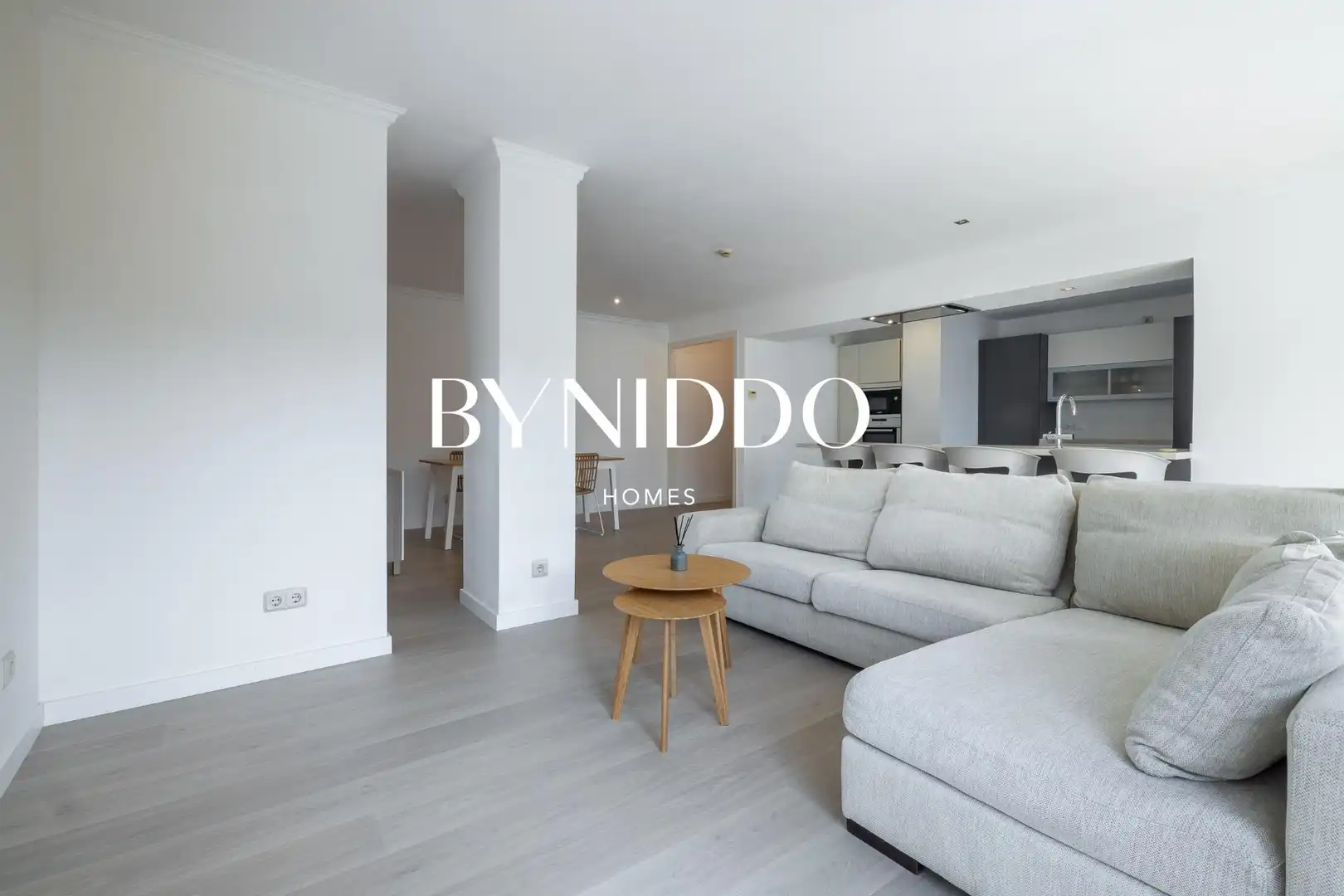 Sala de estar de Ático en venta en Sant Cugat del Vallès con Aire acondicionado, Calefacción y Parquet