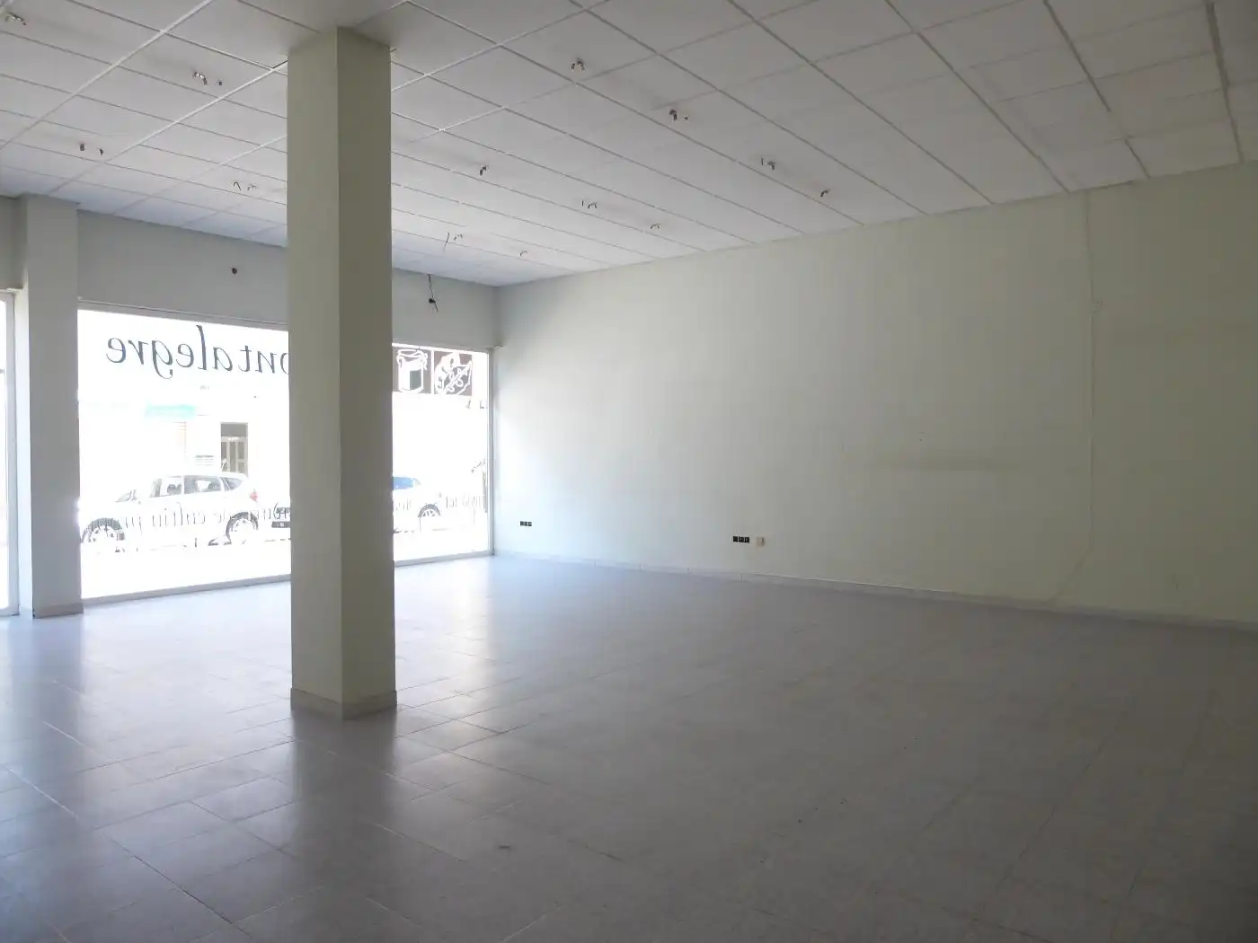 Local comercial en venda a de Catalunya 2, imagen 7