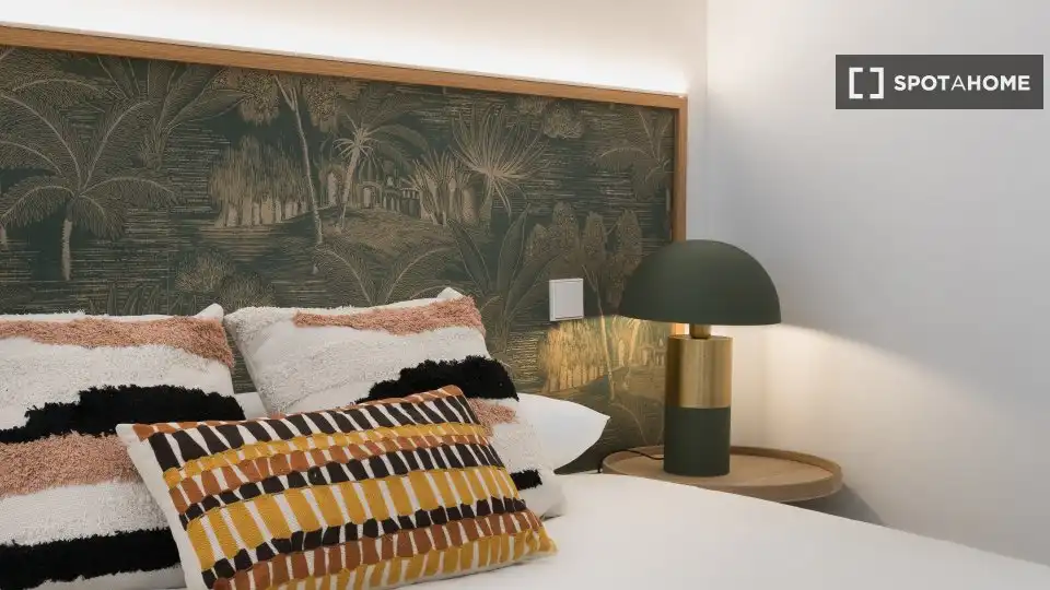 Room in Los Rosales