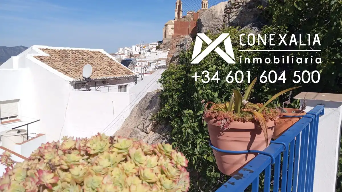 Vista exterior de Casa o chalet en venta en Olvera con Terraza y Balcón