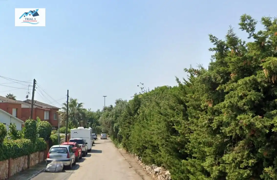 House with pool for sale in Calle SEGRE, imagen 3