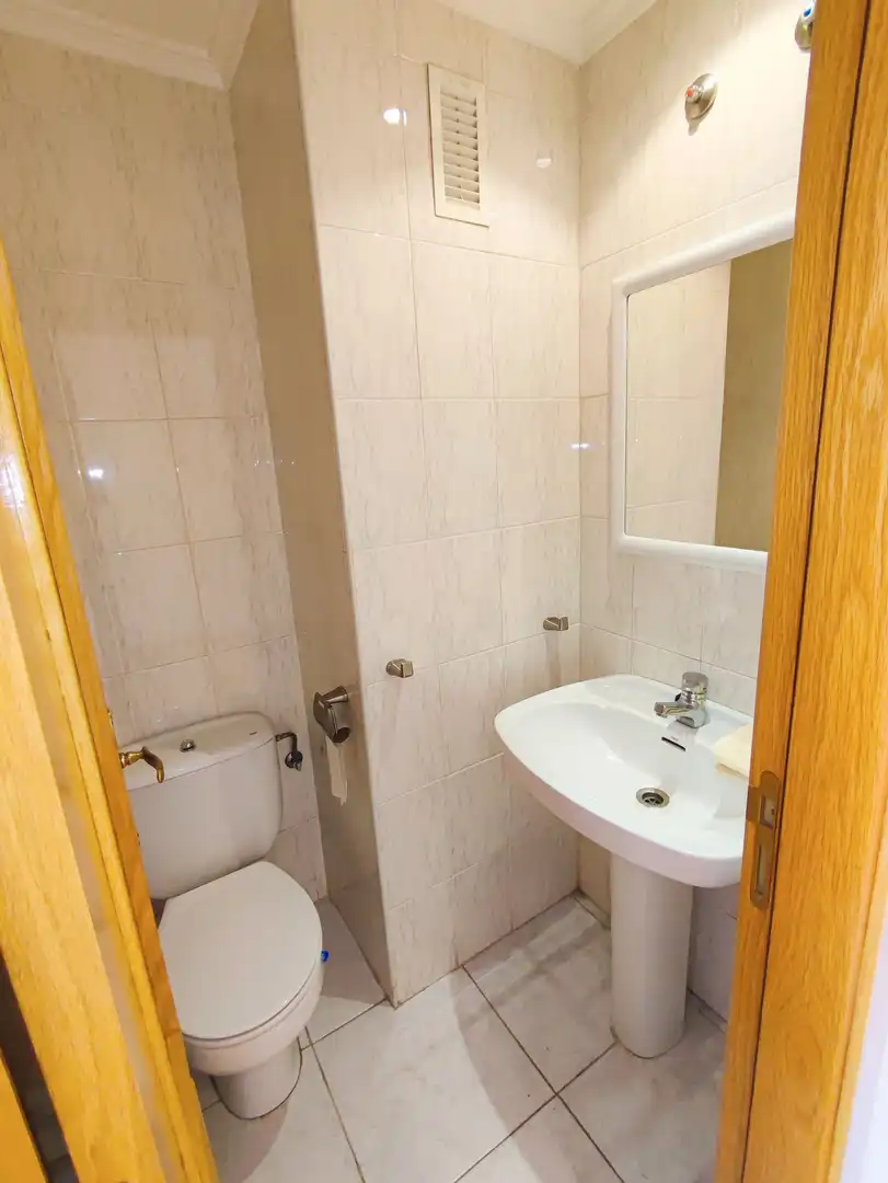 Baño de Oficina de alquiler en Palencia con Aire acondicionado y Calefacción