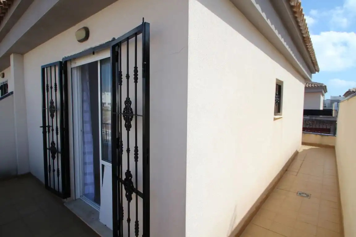 Terraza de Casa adosada en venta en Torrevieja con Calefacción, Jardín privado y Terraza