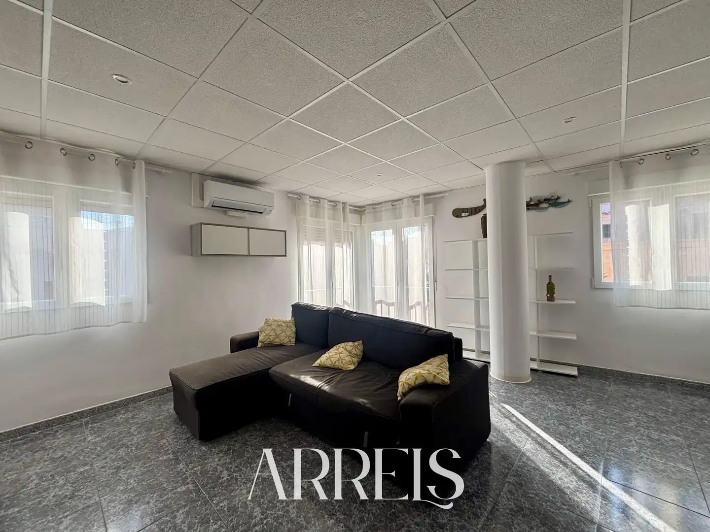 Sala de estar de Piso en venta en Benicarló con Aire acondicionado, Calefacción y Amueblado