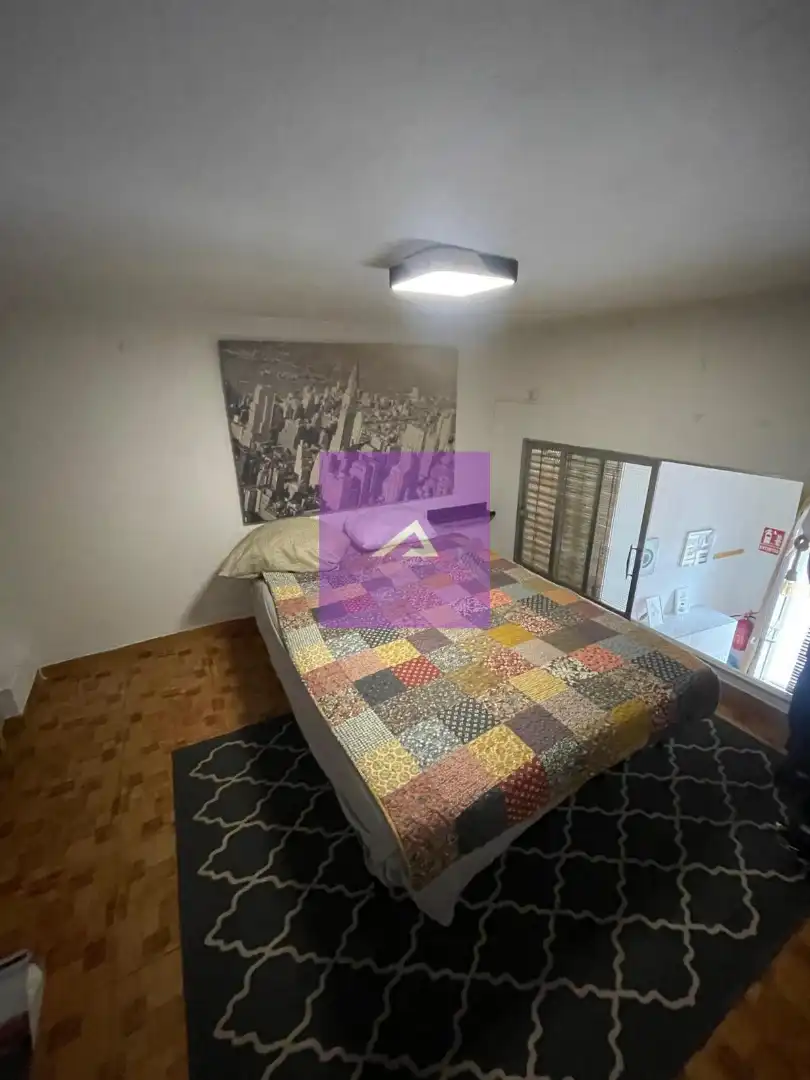 Habitación de Local en venta en Valencia con Aire acondicionado y Amueblado