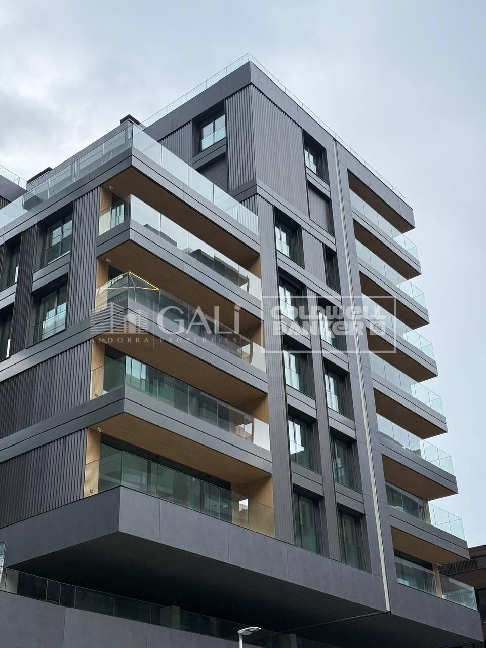 Vista exterior de Oficina de alquiler en Escaldes – Engordany con Calefacción