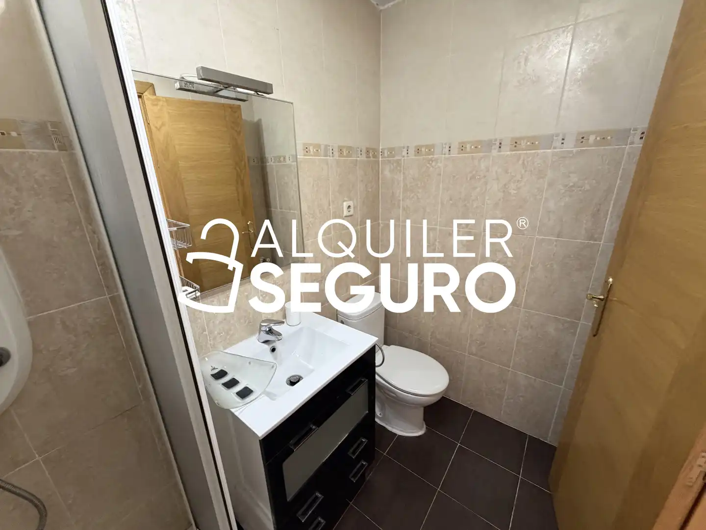 Badezimmer von Wohnung zur Miete in Torrejón de Velasco mit Klimaanlage, Heizung und Abstellraum
