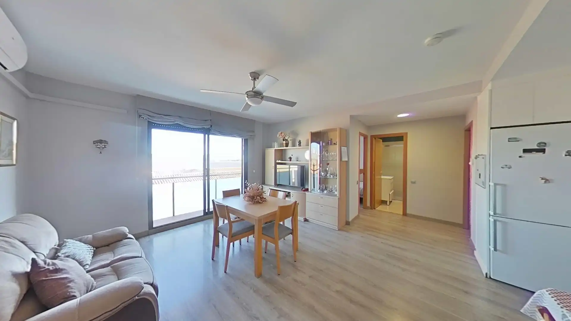 Living room of Flat for sale in Sabadell  with Air Conditioner, Parquet flooring and Storage room