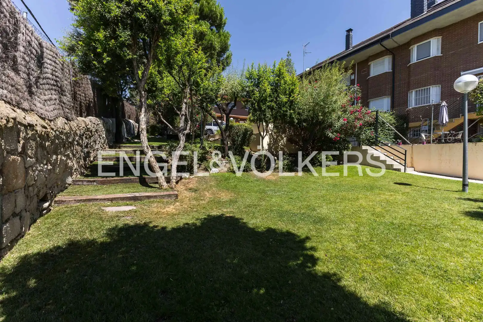 Detached homes for rent in Torrelodones  with Heating