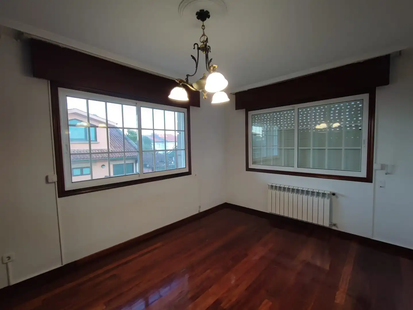 Comedor de Casa o chalet en venta en Vigo  con Calefacción, Jardín privado y Terraza