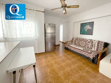 Apartment with balcony for sale in Pla - Carolinas