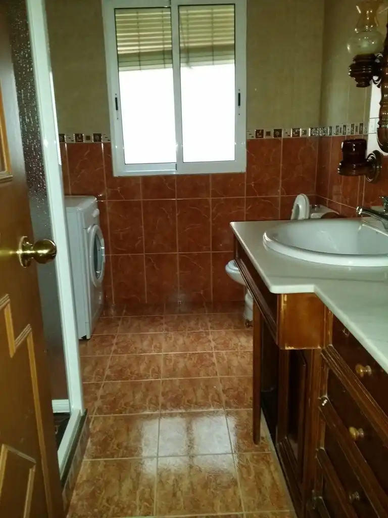 Badezimmer von Wohnung zum Verkauf in Andújar mit Klimaanlage