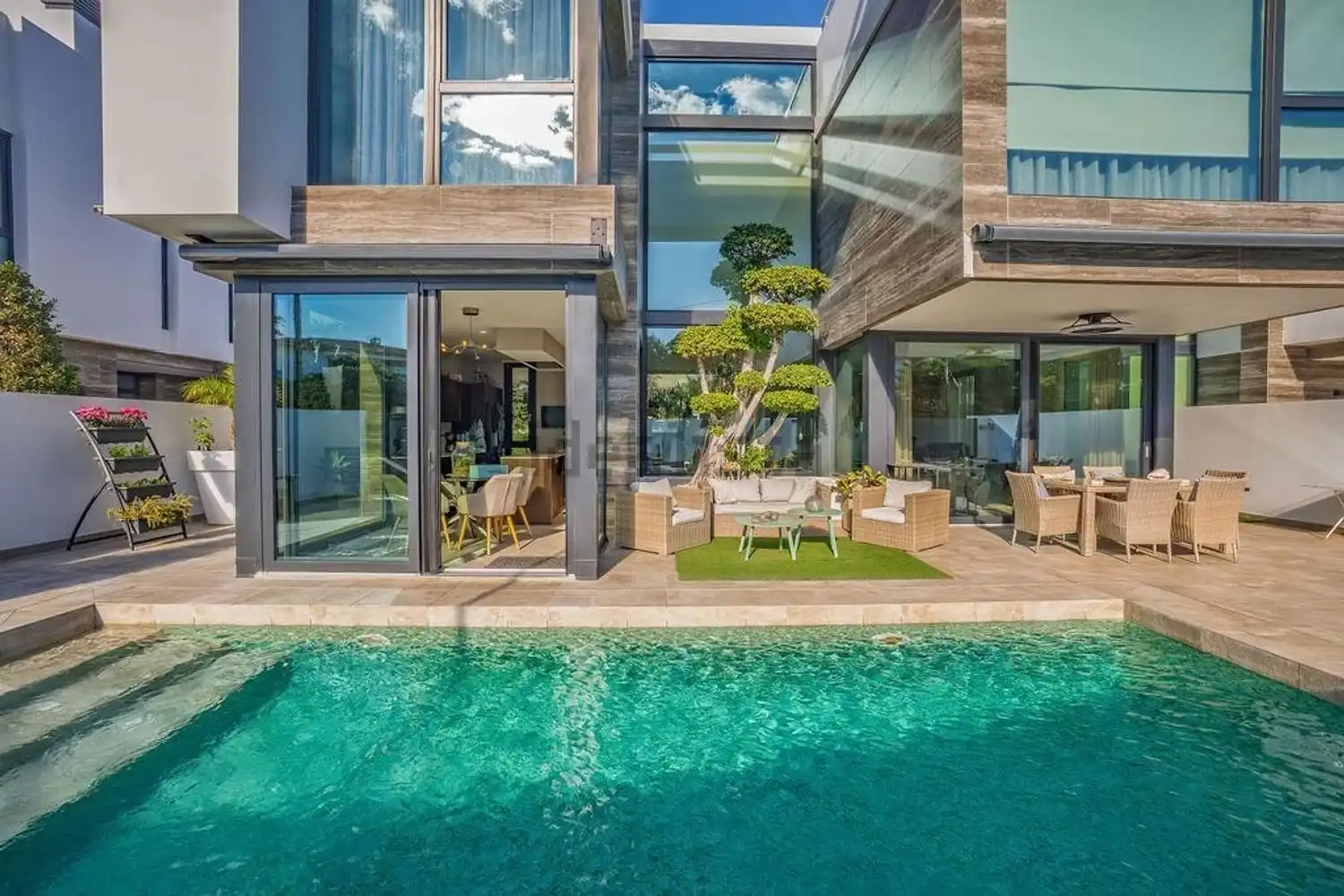 Swimming pool of Houses for sale in L'Alfàs del Pi  with Air Conditioner, Storage room and Swimming Pool