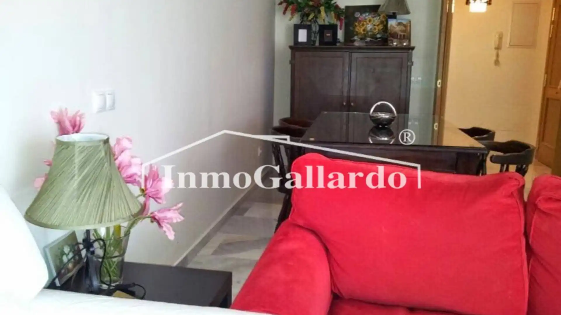 Living room of Flat for sale in Vélez-Málaga  with Air Conditioner, Terrace and Storage room
