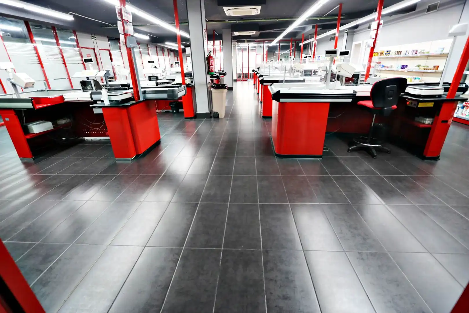 Local comercial de lloguer a Calle Ramon y Cajal, imagen 30