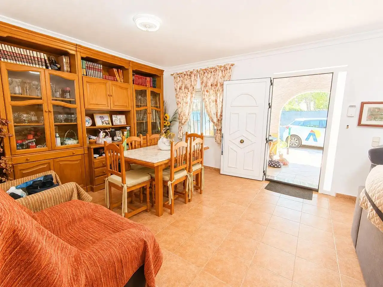 Casa o xalet en venda en Oliva amb Aire condicionat, Jardí privat i Terrassa