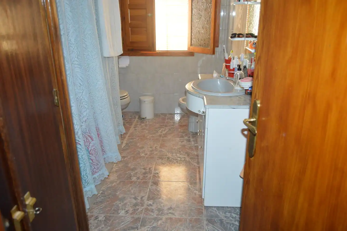 Bathroom of Houses for sale in Huete  with Furnished