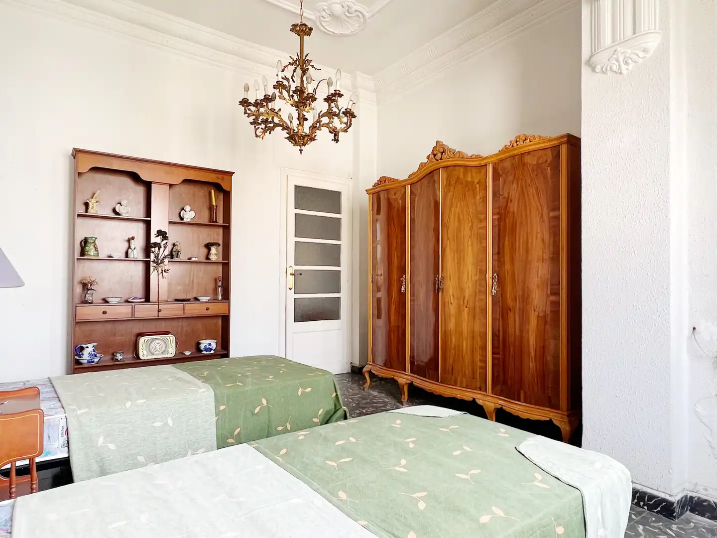 Habitación de Piso en venta en Valencia con Amueblado