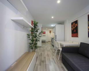 Apartment to share in  Madrid Capital  with Air Conditioner and Terrace